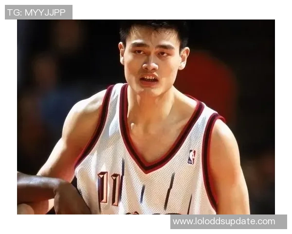 姚明受伤期间的坚韧与奋斗精神如何影响了他的职业生涯与篮球界发展