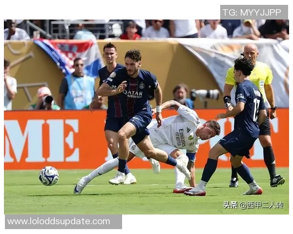 巴黎圣日耳曼逆转切尔西精彩补时进球引发全场狂欢分析