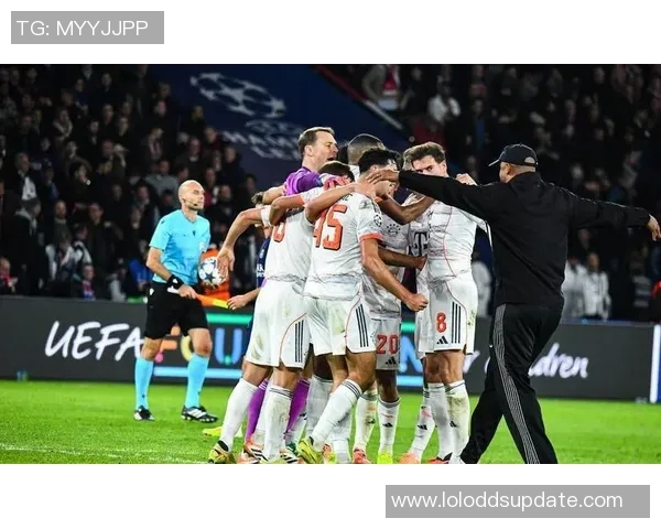 欧冠经典对决:那不勒斯顽强逼平拜仁神扑成焦点引发热议 欧冠经典对决:那不勒斯顽强逼平拜仁神扑成焦点引发热议