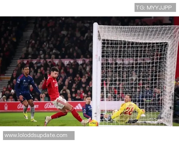 阿森纳逆转热刺友谊赛精彩瞬间补时进球引发争议判罚全场沸腾