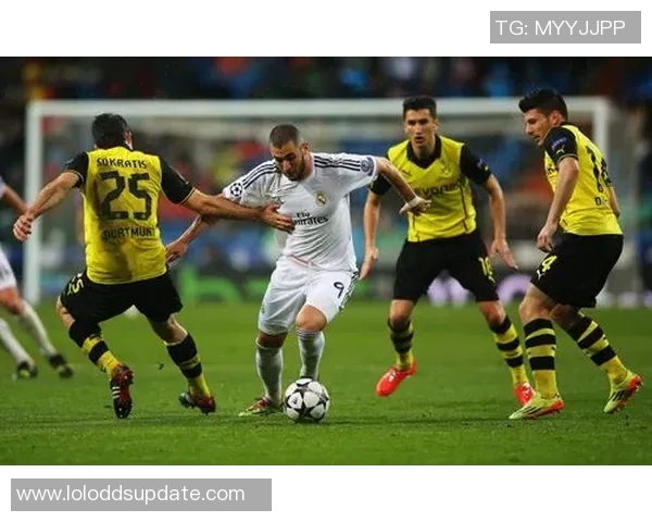 中超激战国米与皇马战成平局帽子戏法点燃全场激情 中超激战国米与皇马战成平局帽子戏法点燃全场激情