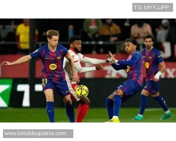 西甲激战莱比锡狂胜巴萨五球红牌事件引发全场热议 西甲激战莱比锡狂胜巴萨五球红牌事件引发全场热议