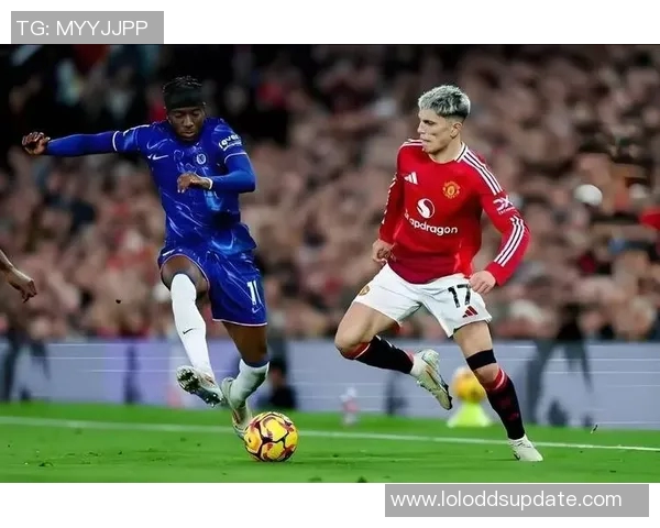 西甲精彩对决那不勒斯与曼联战成平局赛后点评引发热议 西甲精彩对决那不勒斯与曼联战成平局赛后点评引发热议