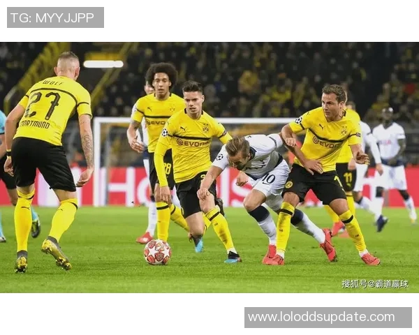 世界杯激战尤文图斯与多特蒙德0比0平局补时瞬间引爆全场激情 世界杯激战尤文图斯与多特蒙德0比0平局补时瞬间引爆全场激情