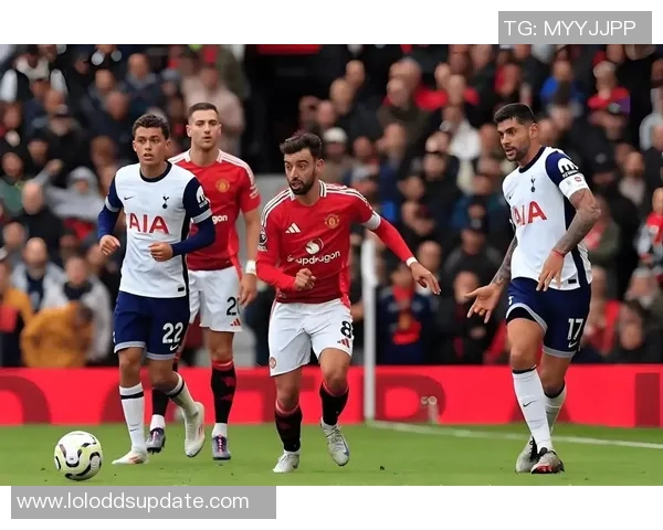 欧联杯惊天逆转曼联在红牌风波中力克AC米兰再创历史冷门