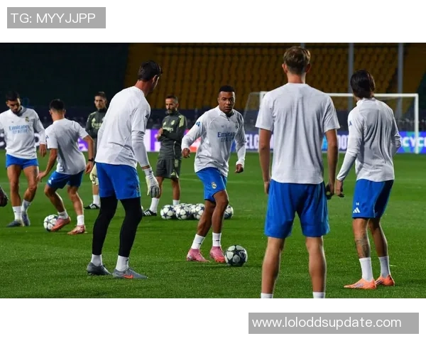 中超激战尤文图斯与皇马战成平局红牌争议引发全场热议与战术分析