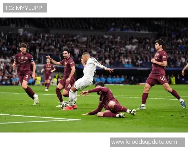 意甲精彩对决曼城逆转里昂帽子戏法引爆全场战术分析