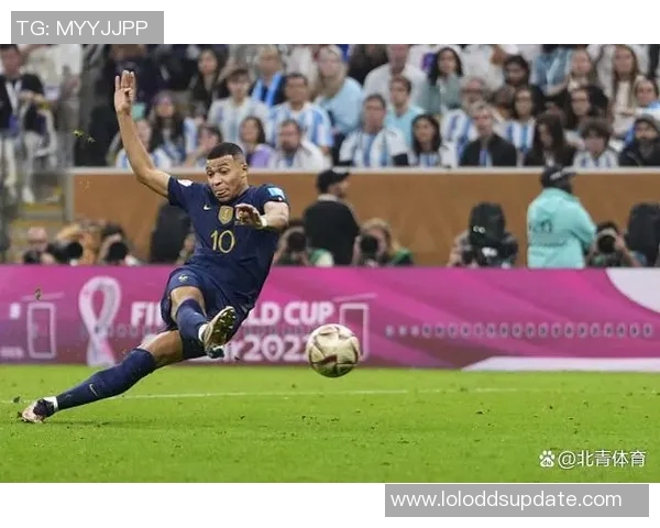 世界杯精彩对决里昂逆转尤文图斯帽子戏法点燃全场激情